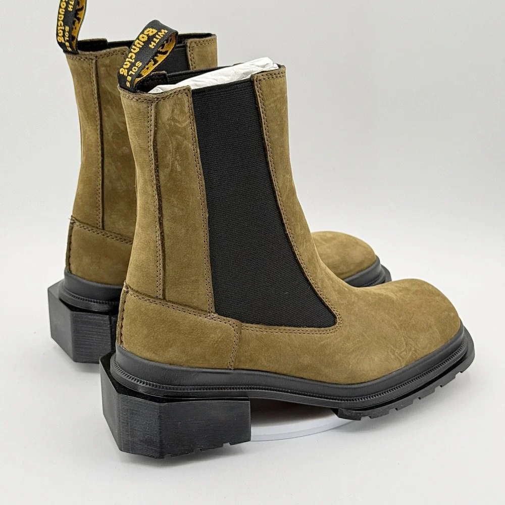 Dr. Martens item new